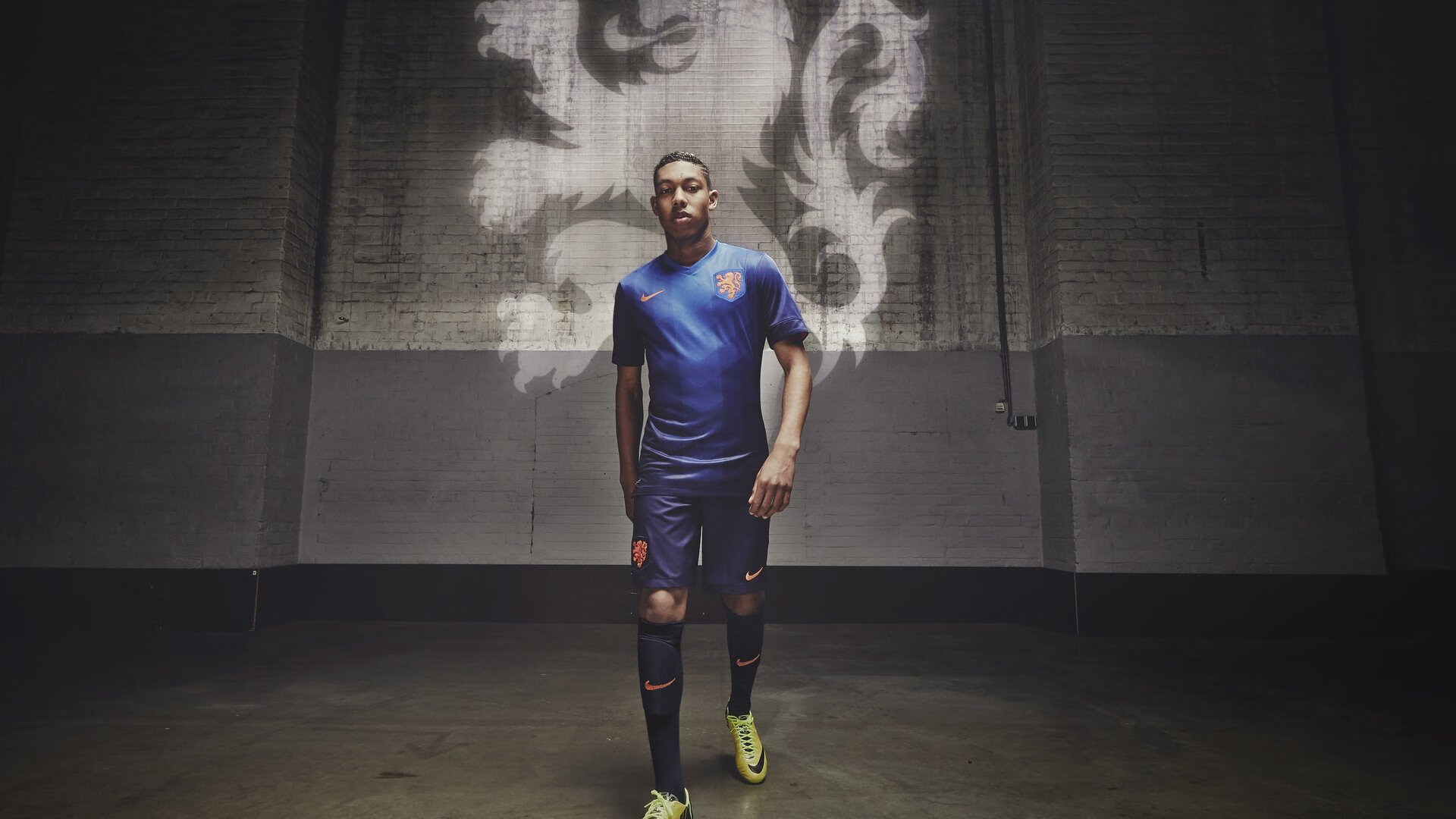 _未来运动鞋:智能科技引领潮流_,未来鞋子