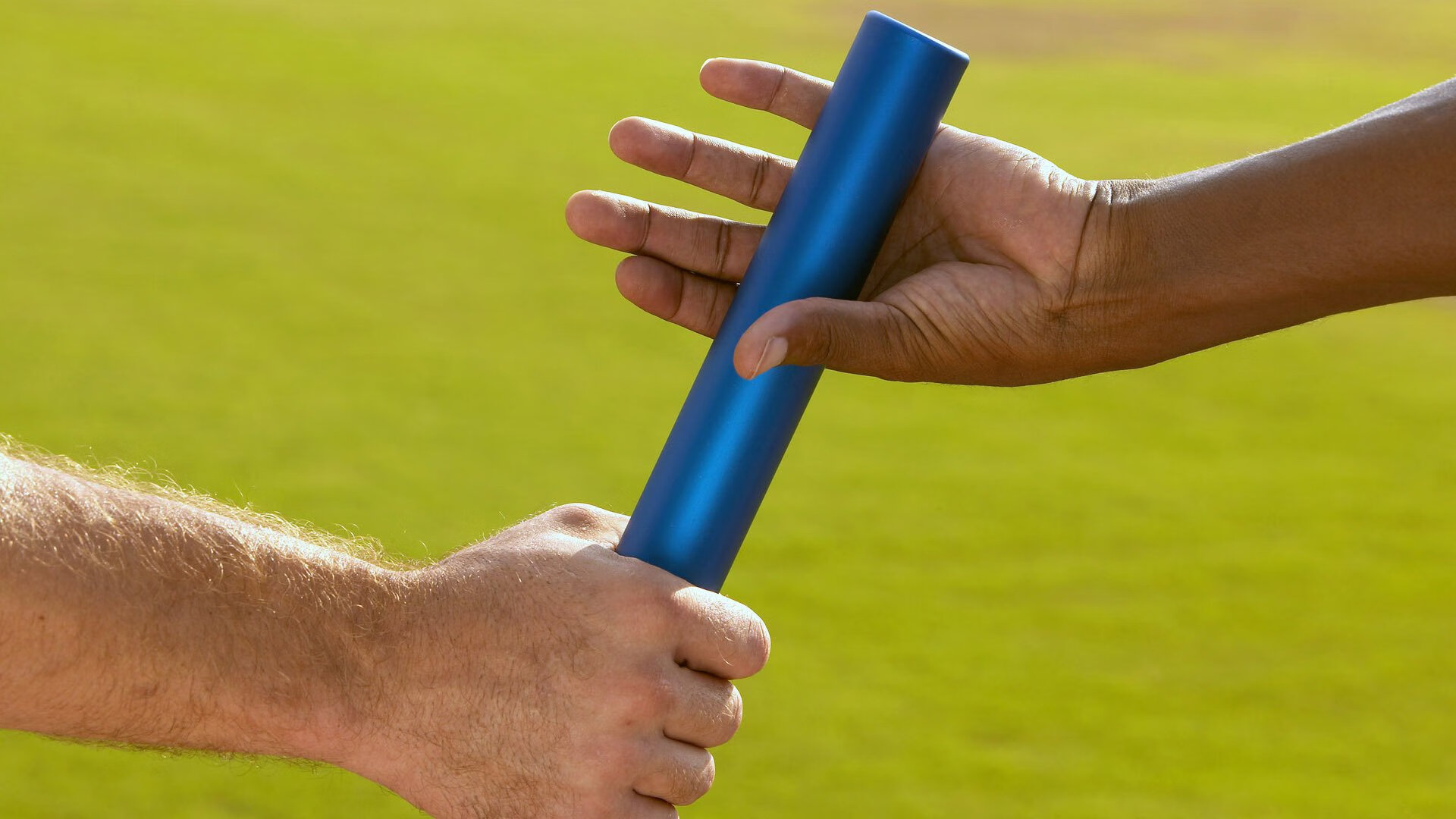 “冠军悬念持续升级：排名变幻牵动百万粉丝心”，《冠军》